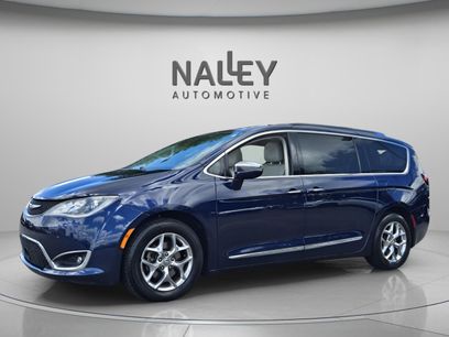 Used 2018 Chrysler Pacifica Limited w/ Advanced Safetytec Group