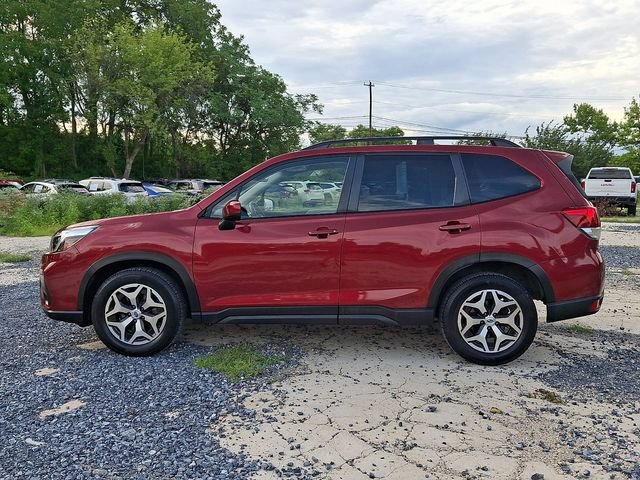 Used 2021 Subaru Forester Premium AWD/4WD image 5