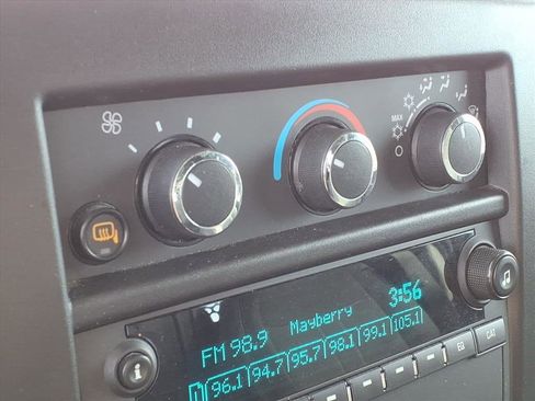 Used 2024 GMC Savana 2500 w/ Driver Convenience Package image 20