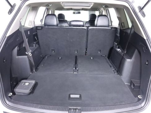 Used 2018 Volkswagen Atlas Launch Edition image 34