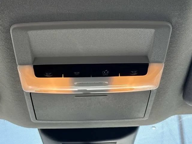 Certified 2025 Nissan Sentra SV FWD image 18