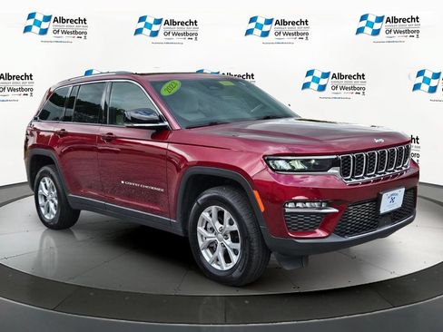 Used 2023 Jeep Grand Cherokee Limited AWD/4WD image 7