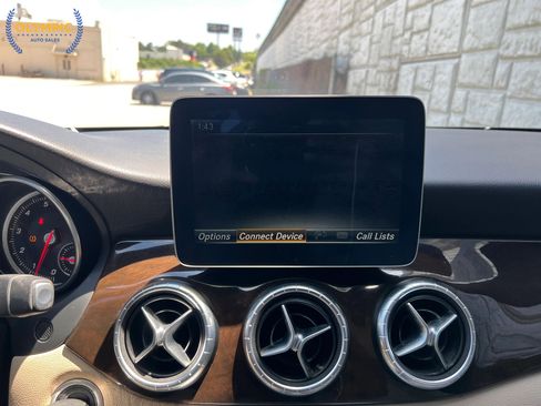 Used 2018 Mercedes-Benz CLA 250 w/ Convenience Package image 29