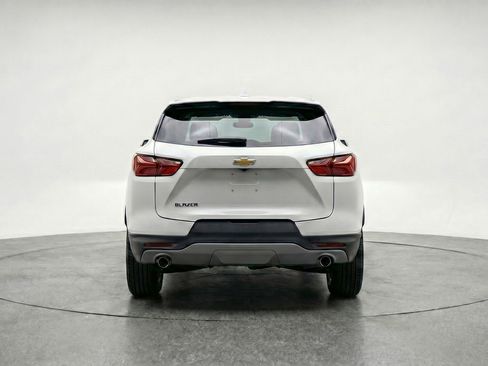 Used 2025 Chevrolet Blazer LT FWD image 7