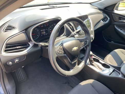 Used 2021 Chevrolet Malibu RS FWD image 22