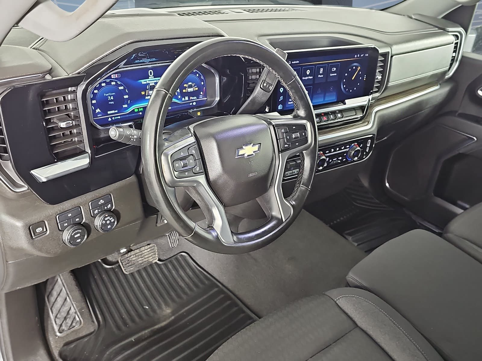 Used 2024 Chevrolet Silverado 2500 LT w/ Convenience Package AWD/4WD image 13