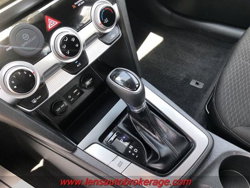 Used 2019 Hyundai Elantra SEL w/ Cargo Package FWD image 15