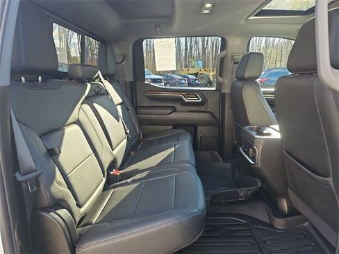 Used 2022 GMC Sierra 1500 Elevation w/ Elevation Premium Package image 28