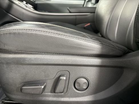 Used 2022 Hyundai Palisade SEL w/ Premium Package image 22