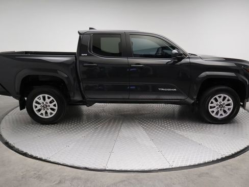 Certified 2024 Toyota Tacoma SR5 image 7