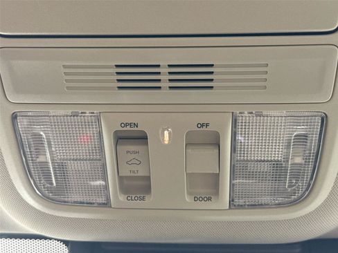 Used 2021 Honda Accord EX-L image 21