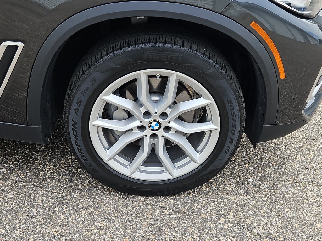 Used 2021 BMW X5 xDrive40i w/ Premium Package AWD/4WD image 10