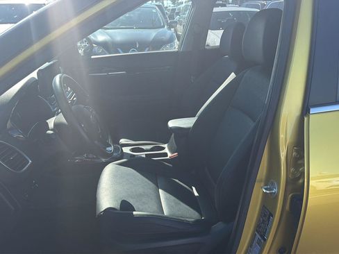 Used 2021 Kia Seltos SX w/ SX Sunroof Package AWD/4WD image 10