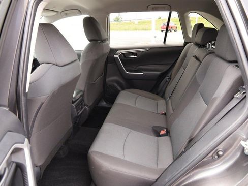 Used 2024 Toyota RAV4 XLE FWD image 9
