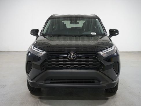 Used 2025 Toyota RAV4 XLE image 2