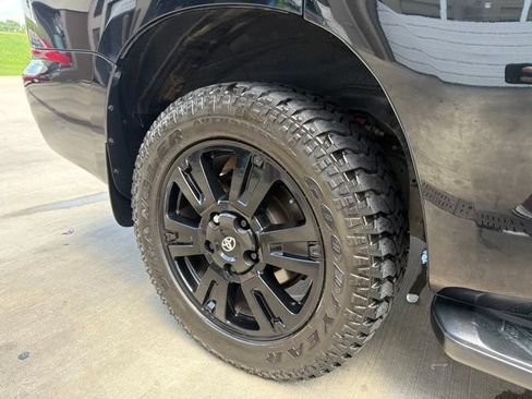 Used 2022 Toyota Sequoia TRD Sport AWD/4WD image 24