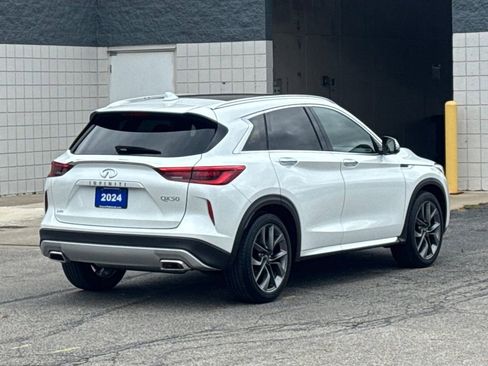 Used 2024 INFINITI QX50 Sensory image 4