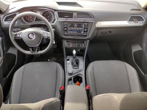 Used 2021 Volkswagen Tiguan S image 6