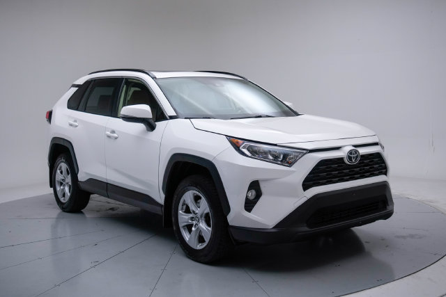 Used 2019 Toyota RAV4 XLE w/ All Weather Liner Package AWD/4WD image 7