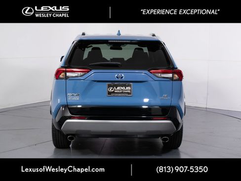 Used 2023 Toyota RAV4 SE AWD/4WD image 5