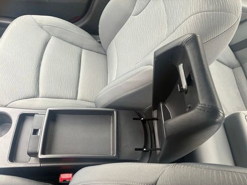 Used 2012 Hyundai Sonata Base image 33