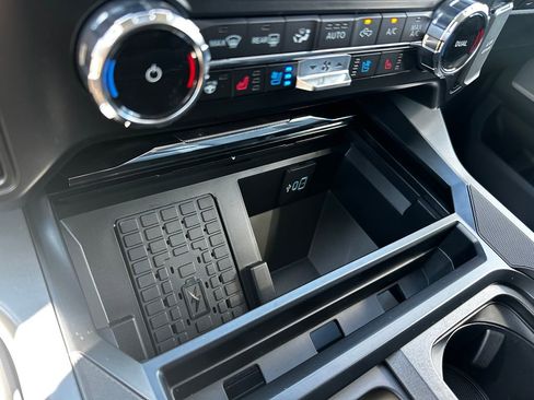 New 2026 Ford F350 Lariat w/ Black Appearance Package image 74