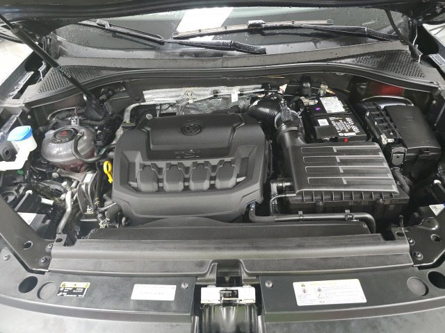 Used 2024 Volkswagen Tiguan Wolfsburg Edition AWD/4WD image 21