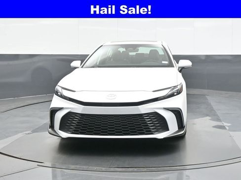 New 2026 Toyota Camry SE image 2