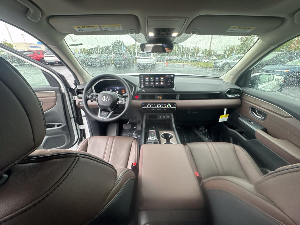 Used 2026 Honda Pilot Elite image 3