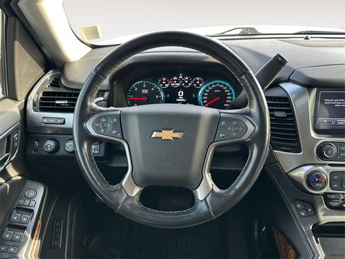 Used 2020 Chevrolet Suburban Premier image 12