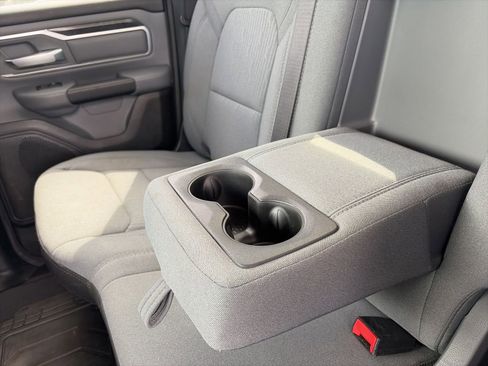 Used 2020 RAM 1500 Big Horn AWD/4WD image 11