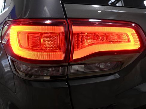 Used 2016 Jeep Grand Cherokee High Altitude AWD/4WD image 37