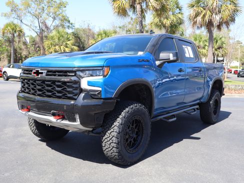 Used 2024 Chevrolet Silverado 1500 ZR2 w/ Technology Package image 5