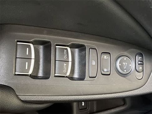 Used 2021 Honda Accord Touring image 40