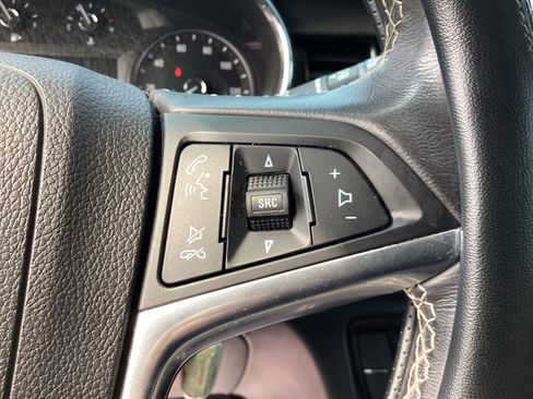 Used 2020 Buick Encore Preferred image 17