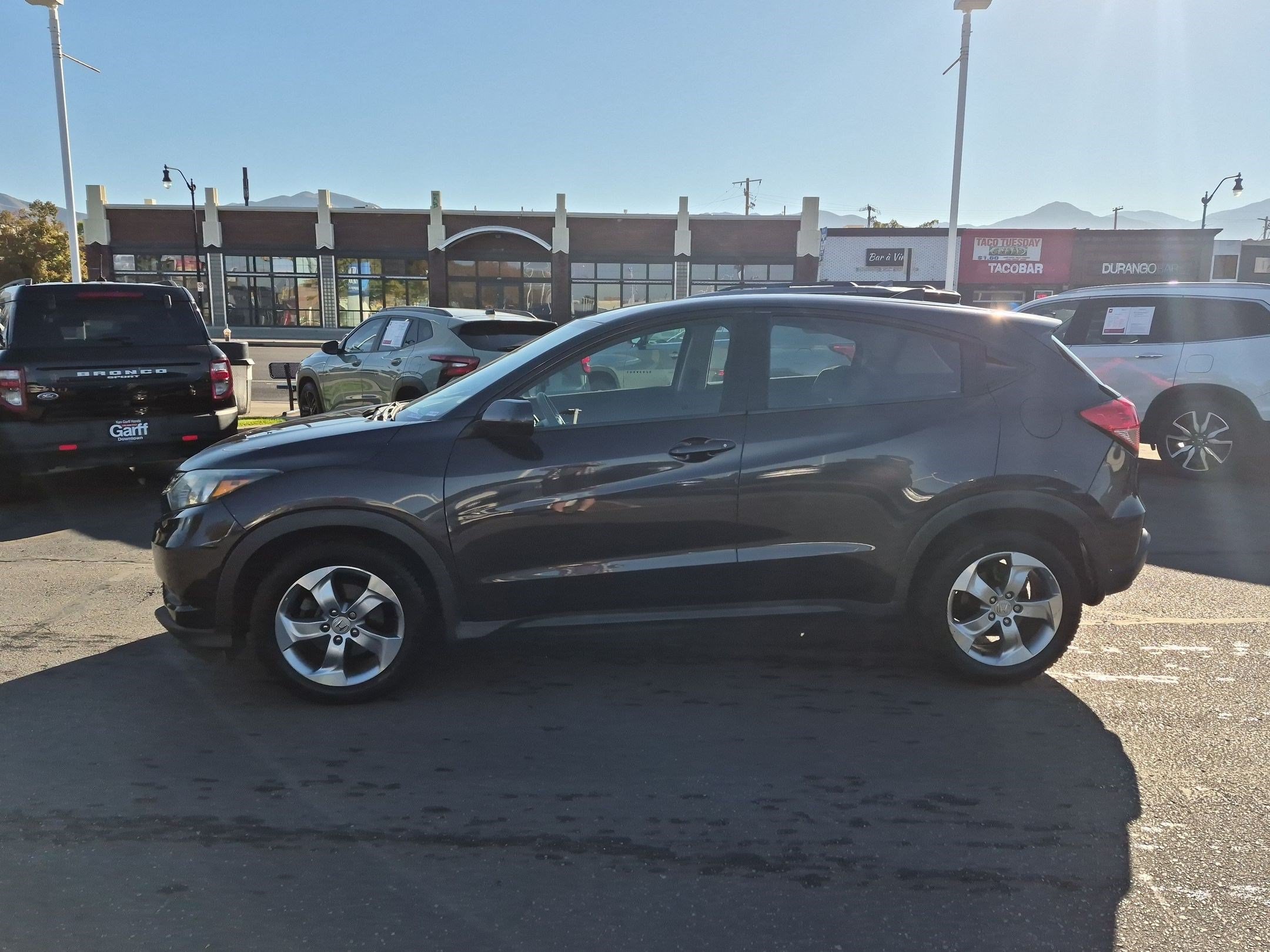 Used 2017 Honda HR-V LX image 9