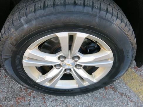 Used 2014 Chevrolet Equinox LS image 35