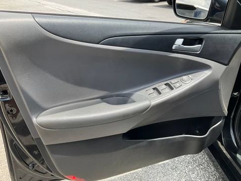 Used 2013 Hyundai Sonata GLS FWD image 6