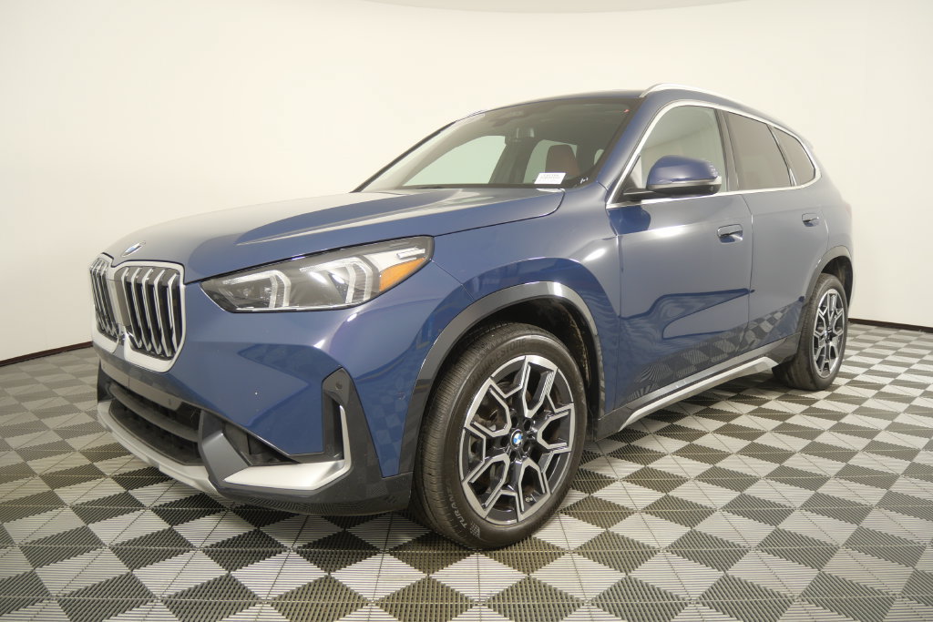 Certified 2026 BMW X1 xDrive28i AWD/4WD image 8