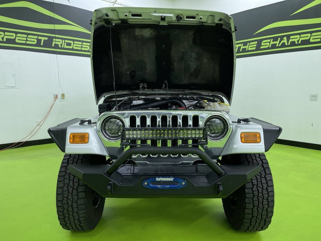 Used 2005 Jeep Wrangler Unlimited AWD/4WD image 4