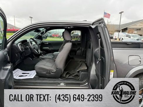 Used 2016 Toyota Tacoma TRD Sport w/ Towing Package AWD/4WD image 24
