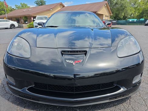 Used 2006 Chevrolet Corvette Z06 w/ Preferred Equipment Group RWD image 12