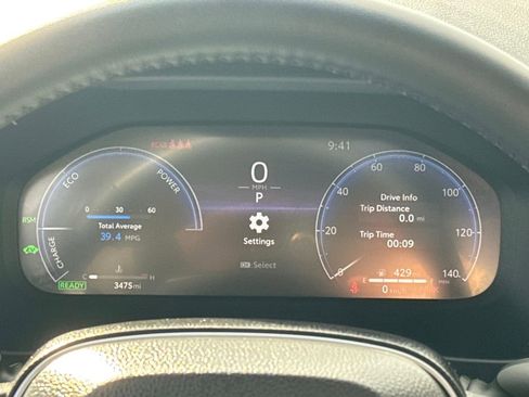 Used 2025 Toyota RAV4 Limited image 19