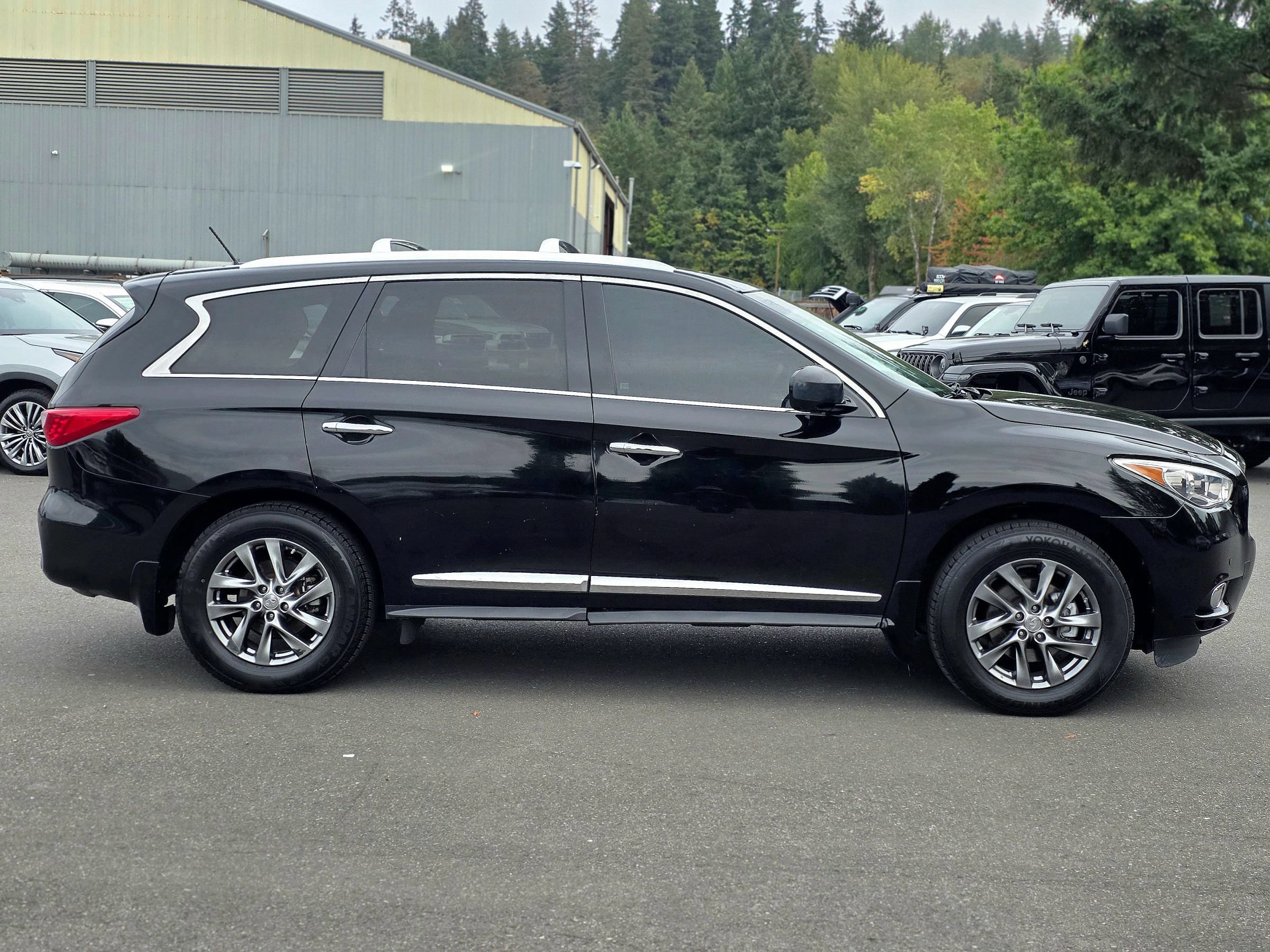 Used 2015 INFINITI QX60 Luxe w/ Premium Plus Package AWD/4WD image 14