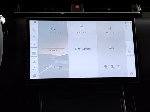 Used 2026 Land Rover Range Rover Velar S image 22