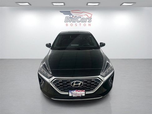 Used 2020 Hyundai Ioniq SEL image 2