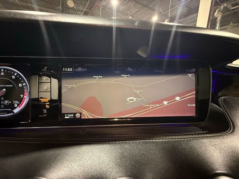 Used 2015 Mercedes-Benz S 63 AMG 4MATIC Coupe image 21