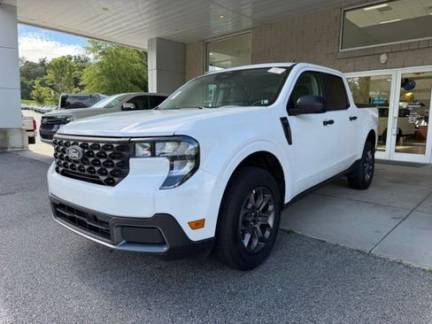 Used 2026 Ford Maverick XLT FWD image 1
