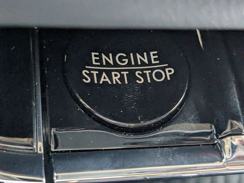 New 2025 Lincoln Aviator 2WD w/ Equipment Group 101A image 32