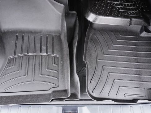 Used 2025 Subaru Outback Touring image 25